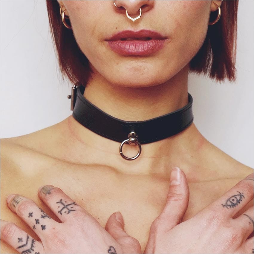 The Sinners | Collier fin à ras le cou et avec anneau | BDSM