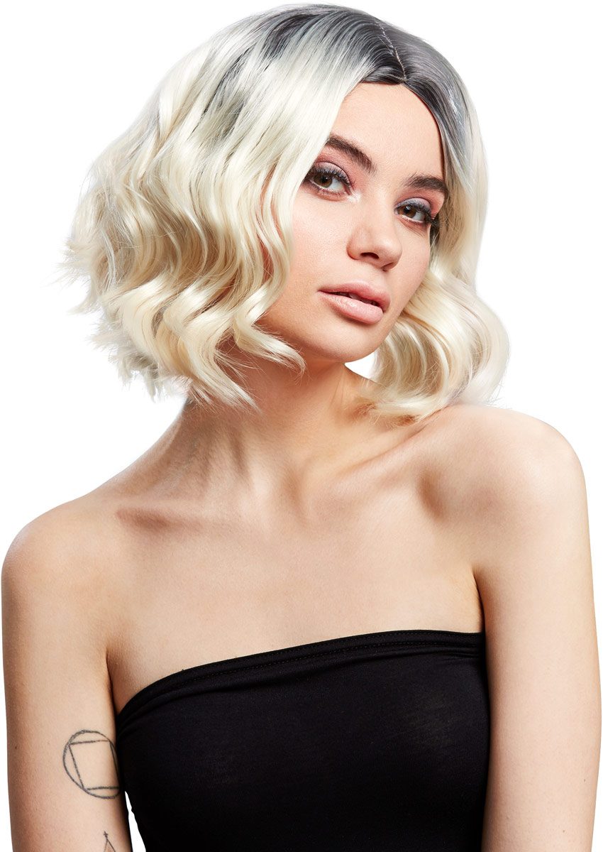 Fever Wigs Kourtney | Perruque coupe courte ondulée | Blond