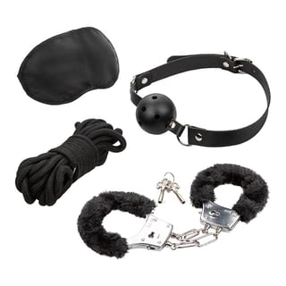 CalExotics Pleasure Kitsa BDSM Zubehörset - 4 Teile - Schwarz CalExotics Pleasure Kitsa BDSM Zubehörset - 4 Teile - Schwarz
